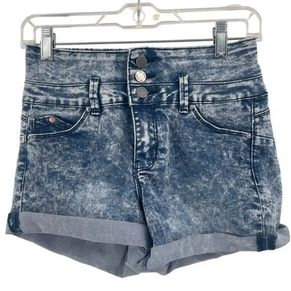 YMI Blue Acid Wash Jean Shorts size 3 Wanna Better Butt?